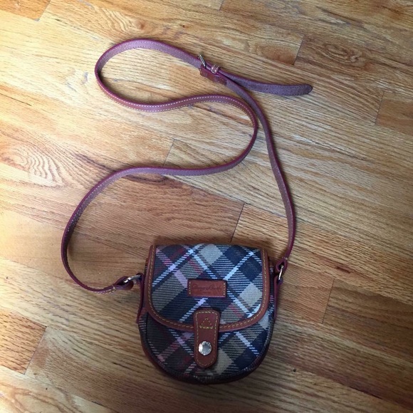 dooney and bourke cross body purse
