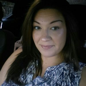 Meet your Posher, Bonnie elise