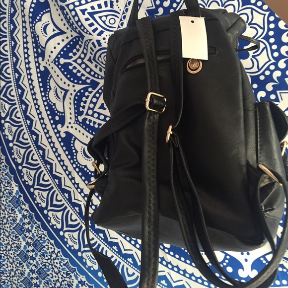 Backpack - Picture 2 of 3