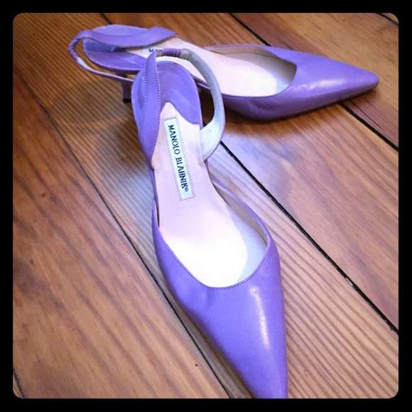 Purple Manolo Blahnik Size 37 1/2 Pointed Toe Heel