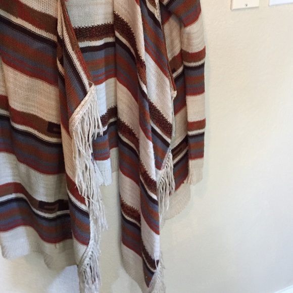 Cardigan - Picture 2 of 4