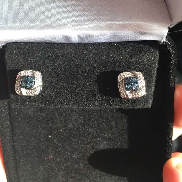 Kay Jewelers Sterling Silver and Blue earrings