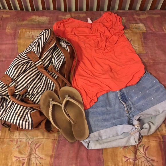 Blouse - Picture 2 of 3