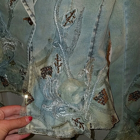 Jean jacket Wiz embroidered sequins and flowers - Picture 2 of 4