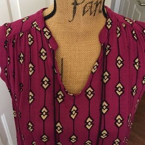 Lucky hi-low Sleeveless Top