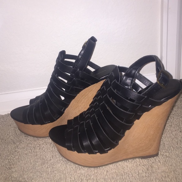 Black-wedges - Picture 1 of 4