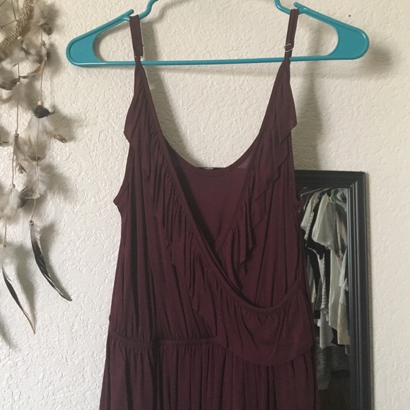 Ruffle romper 💕 - Picture 2 of 3