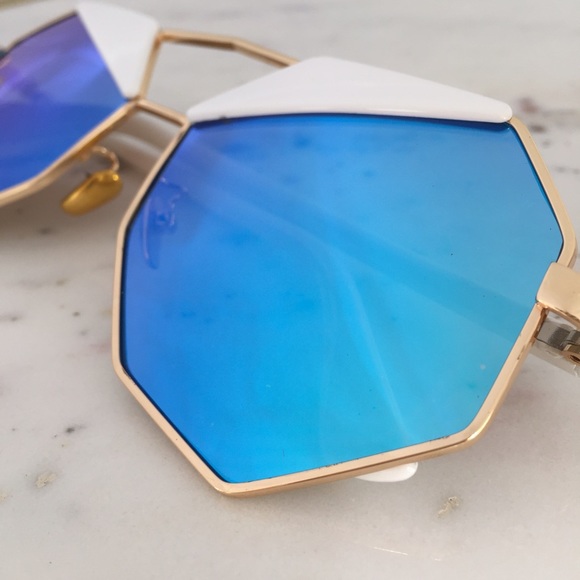 "Athena" Sunglasses || White & Blue Mirror - Picture 4 of 6