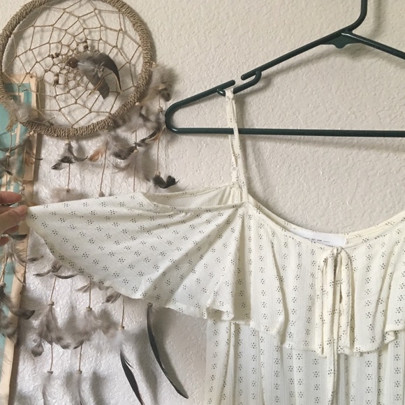 Flutter sleeve dress ✨ - Picture 2 of 2