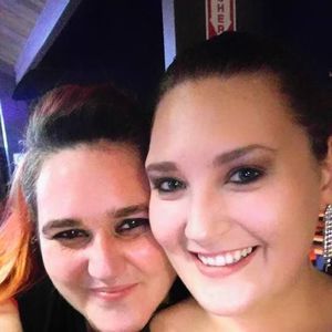 Meet your Posher, Lea