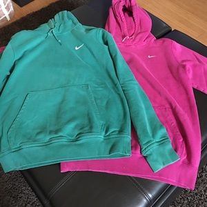 Nike hoodies (2)