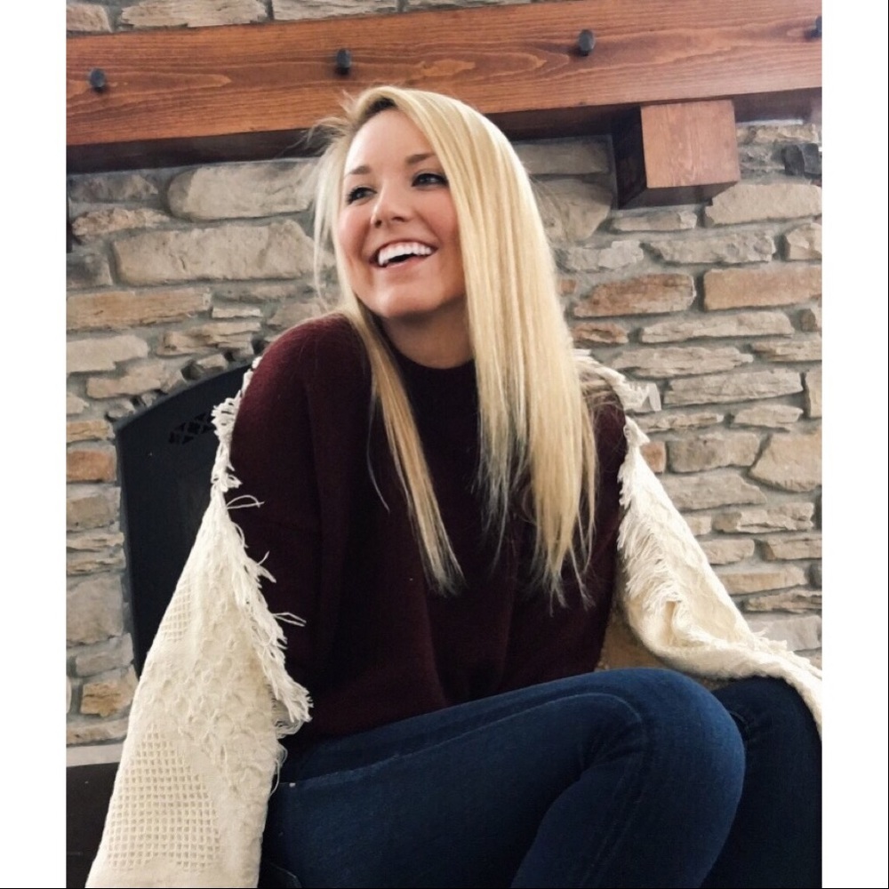 Meet your Posher, Brooke
