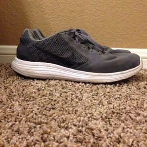 Nike Revolution 3