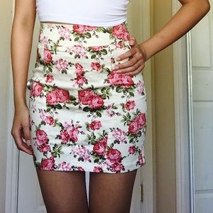 Forever 21 Floral Body Con Skirt