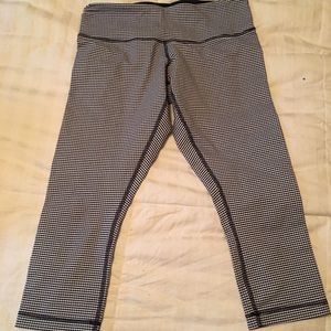 Lulu navy blue plaid crop