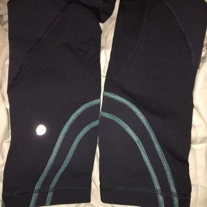 Lululemon Grey and teal crop