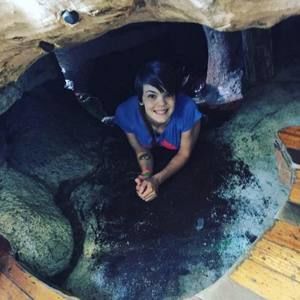 Meet your Posher, Holly