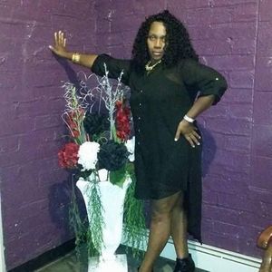 Meet your Posher, Denise