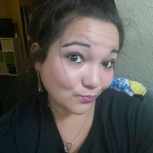 Meet your Posher, Jessica