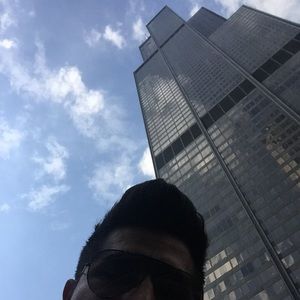 Meet your Posher, Cesar