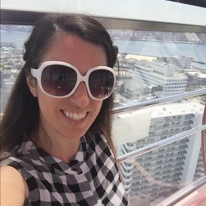 Meet your Posher, Denise