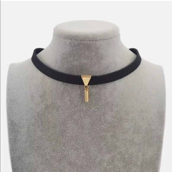 90s Choker with gold triangle
