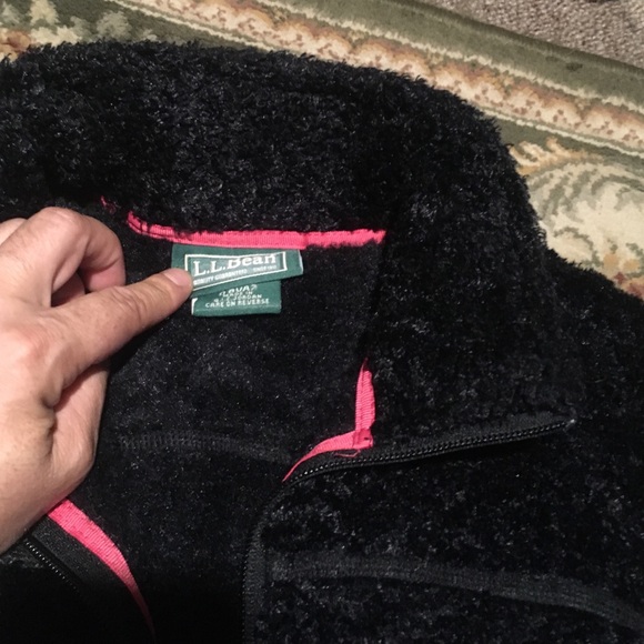 lol.Bean vest size M like new super soft - Picture 2 of 4