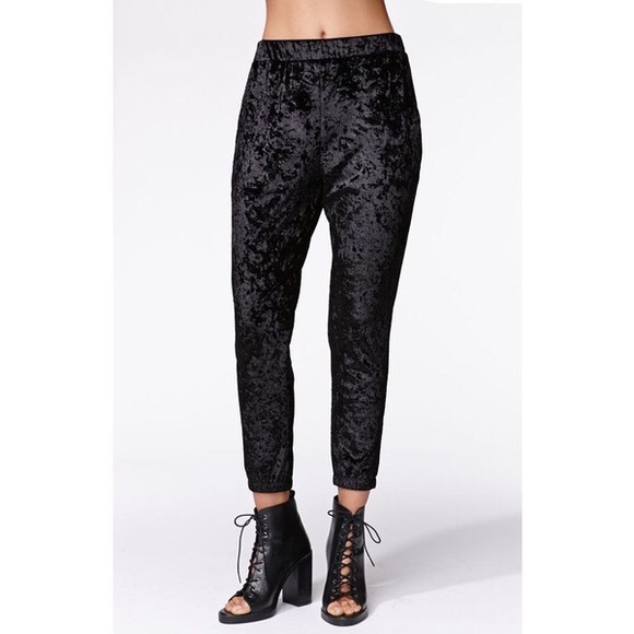 Kendall & Kylie Velvet Jogger Pants