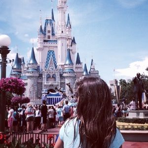 Meet your Posher, Maxine