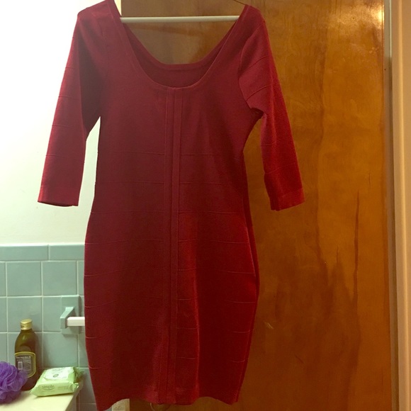 Red bondage dress - Picture 1 of 4