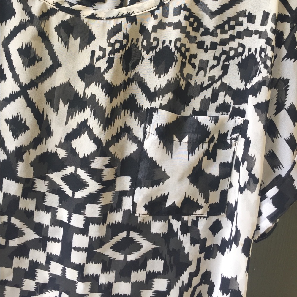 Sheer top - Picture 2 of 2
