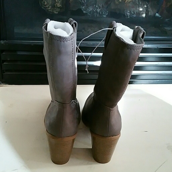 Old Navy cowboy boots - Picture 4 of 4