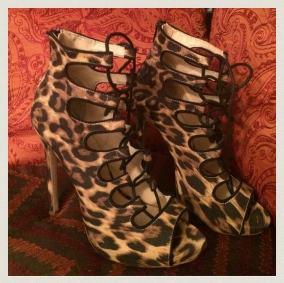 SOLD!. - Picture 2 of 4