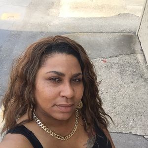 Meet your Posher, Monica