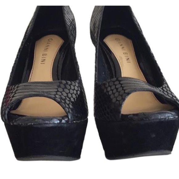 Black Gianni Bini Stilettos