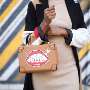 Isabelle Bags - "Bae" Box Bag Isabelle Bags - "Bae" Box Bag