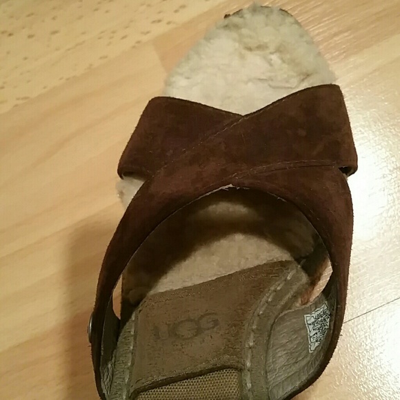 Uggs slip-on wedges - Picture 3 of 4