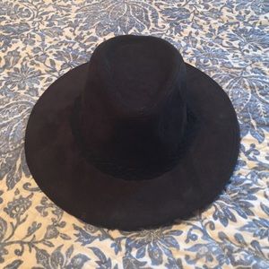 Forever21 brim hat ✔️❤️