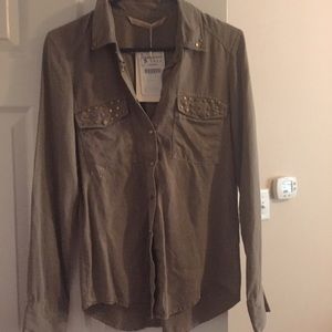 Zara premium olive green button up shirt Zara premium olive green button up shirt