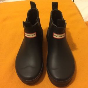 Toddler unisex 11B/12G Hunter Rain Boots.