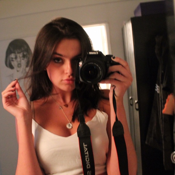 Meet your Posher, Emilie - Picture 1 of 1