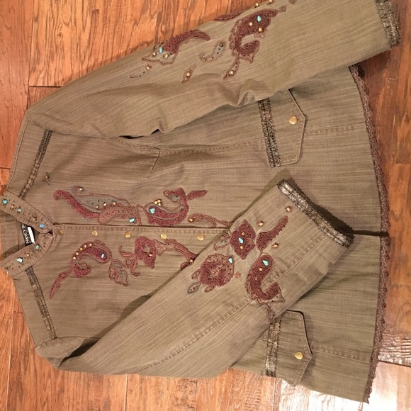 Designer Nancy Bolen,12, show stopping embellish! - Picture 3 of 4