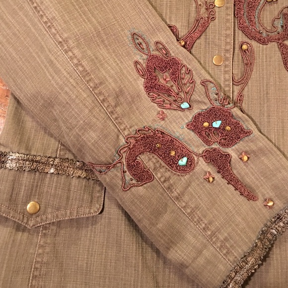 Designer Nancy Bolen,12, show stopping embellish! - Picture 4 of 4