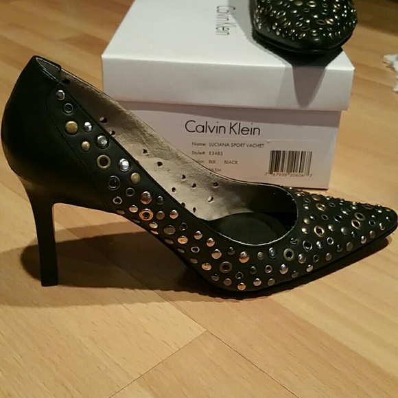 NWOT Calvin Klein pumps - Picture 2 of 4