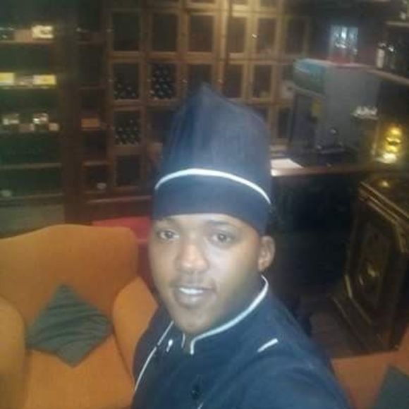 Meet your Posher, Ariel - Picture 1 of 1