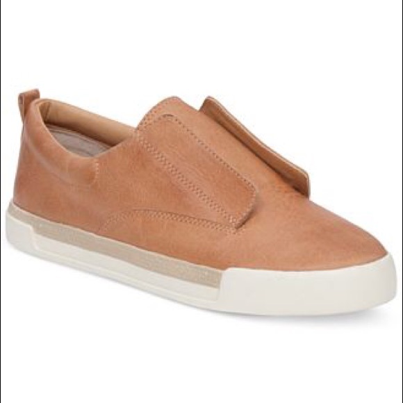 Brand New Lucky Brand "Mandalay" sneakers
