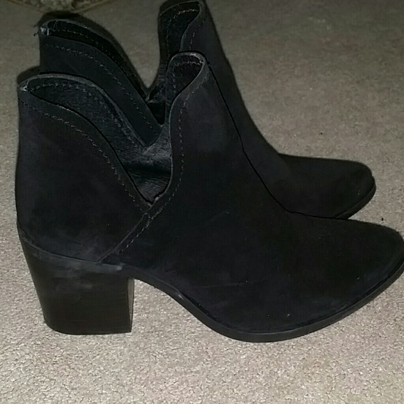 Steve Madden Black Booties - Picture 3 of 3