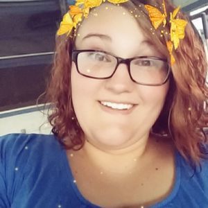 Meet your Posher, Leeann