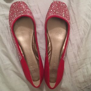BCBG red shoes