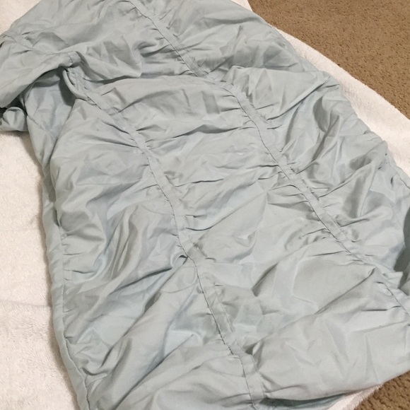 Light blue ruffle duvet cover and 2 matching shams - Picture 1 of 4
